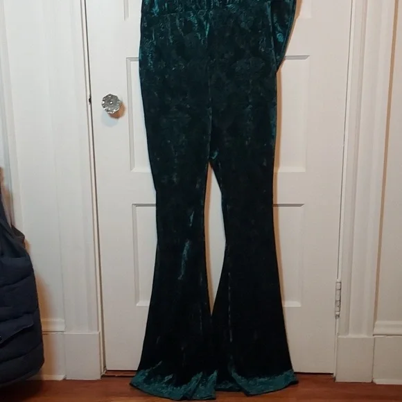 Fashion Nova Velvet Jumpsuit in Hunter - Picture 7 of 16